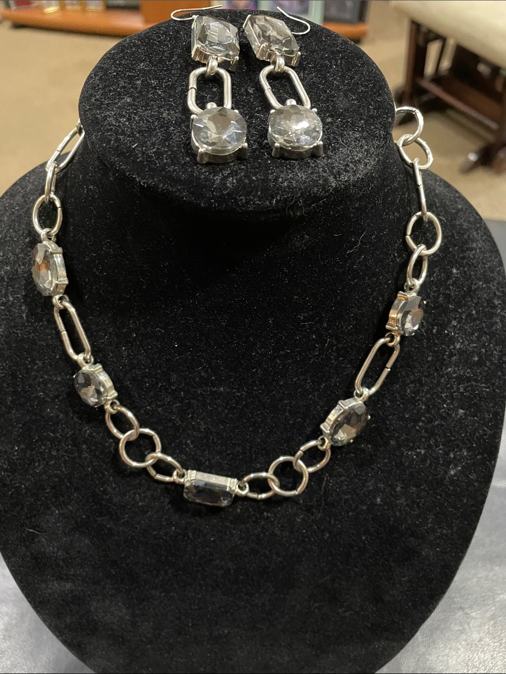 Costume Jewelry Necklace with matching Earrings